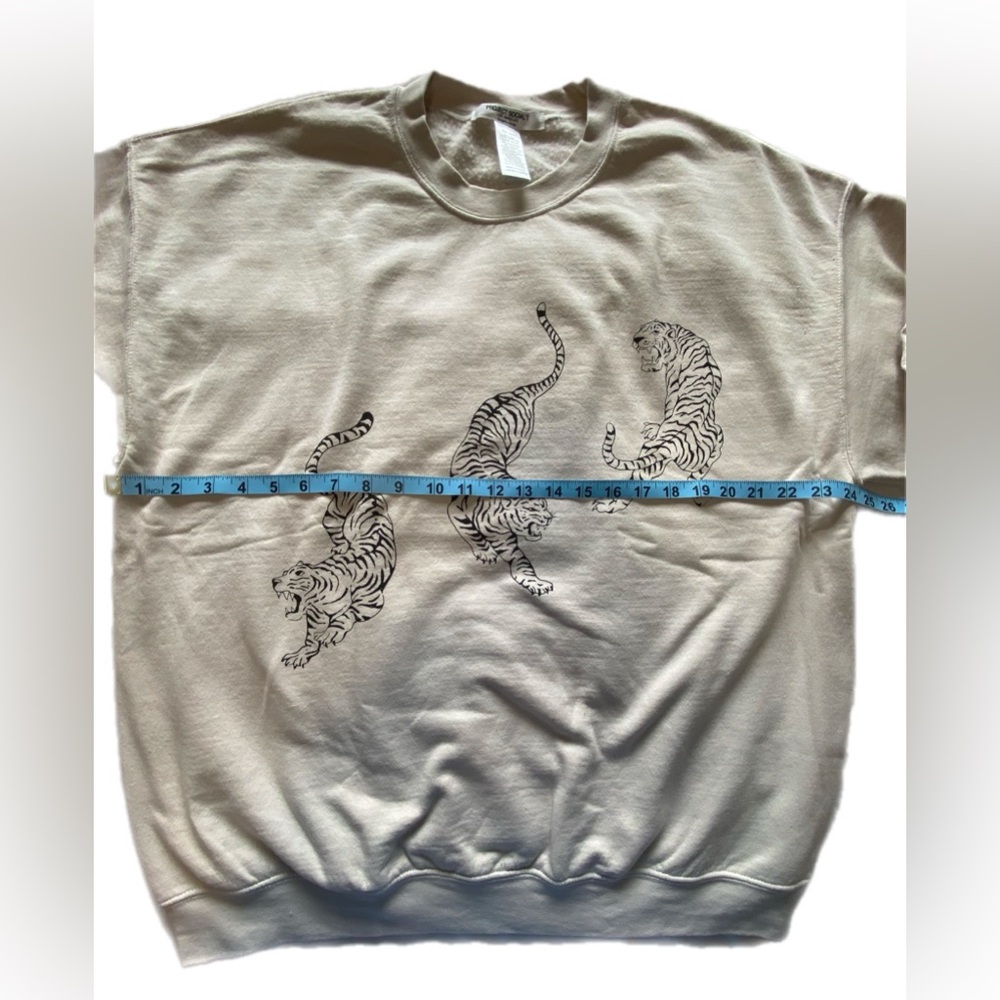 Project Social T TIGERS OVERSIZED
SWEATSHIRT - BRUSHED BONE L/XL NWOT - Picture 7 of 12